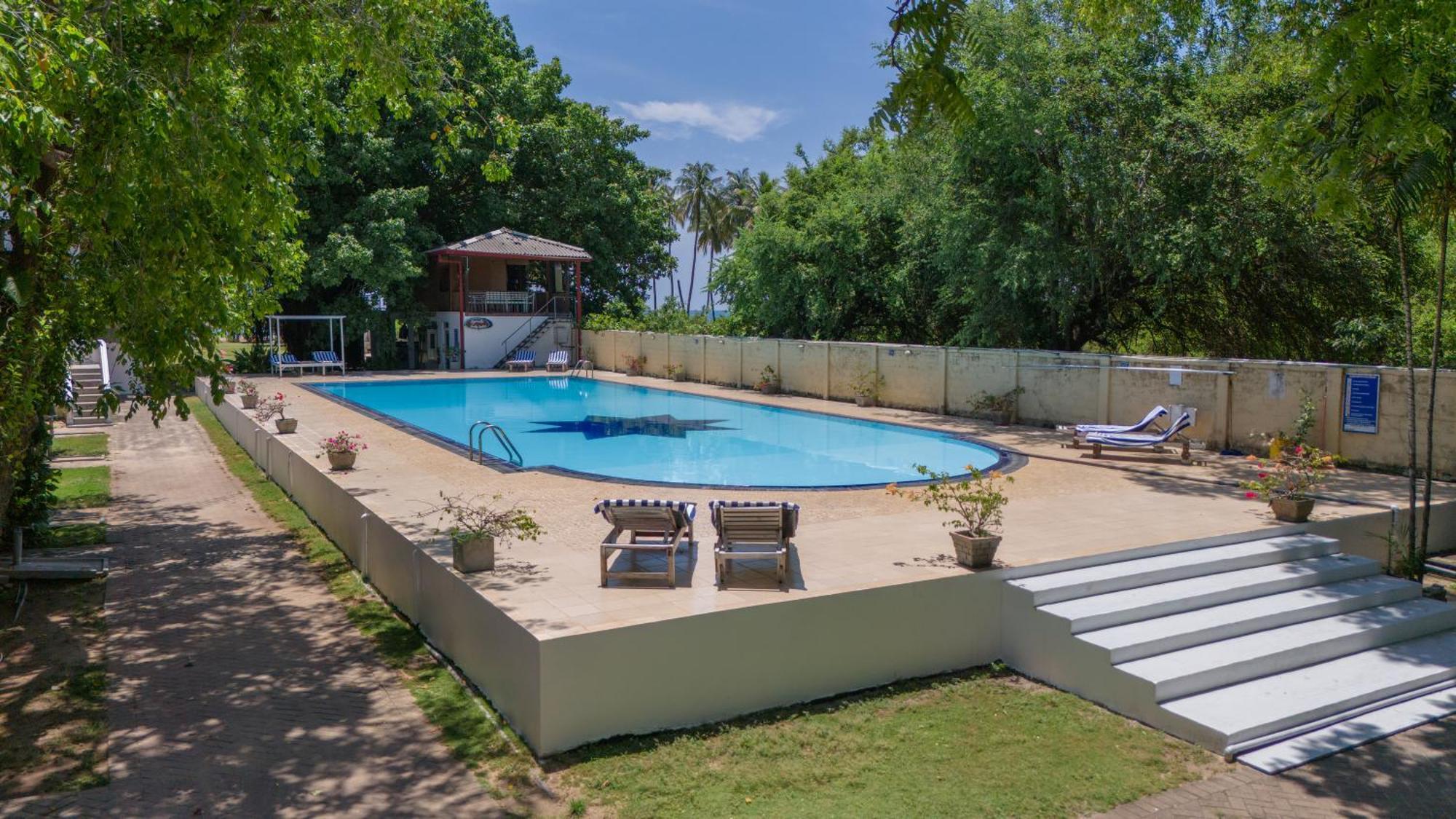 Pigeon Island Beach Resort And Spa Nilaveli Exterior photo