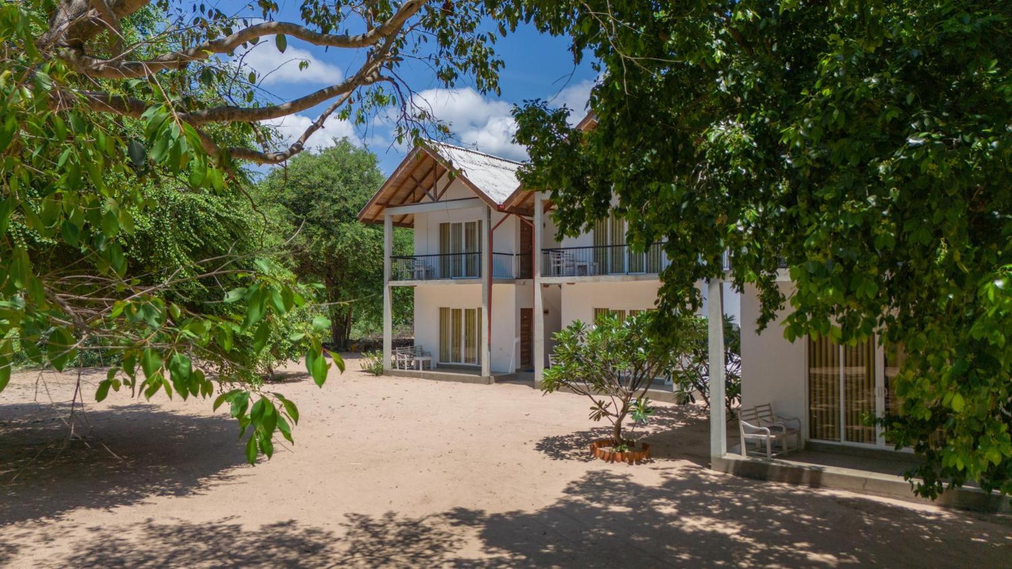 Pigeon Island Beach Resort And Spa Nilaveli Exterior photo