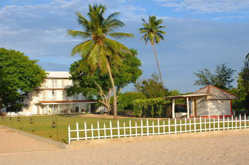 Pigeon Island Beach Resort And Spa Nilaveli Exterior photo