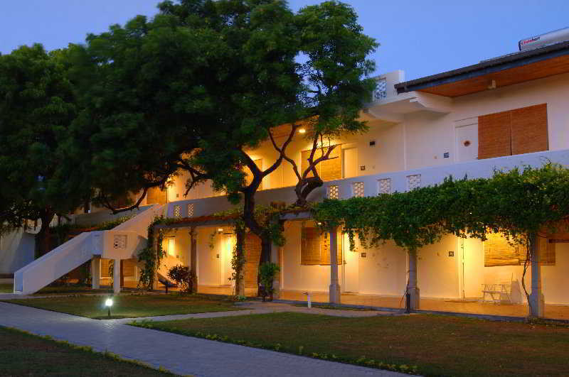Pigeon Island Beach Resort And Spa Nilaveli Exterior photo